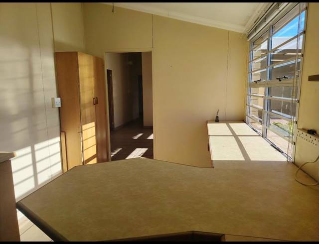 0 BEDROOM HOUSE FOR SALE IN BOLAND PARK